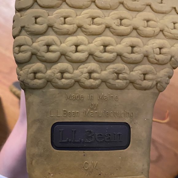 L.L. Bean Women’s Bean Boots 8” - Picture 6 of 6